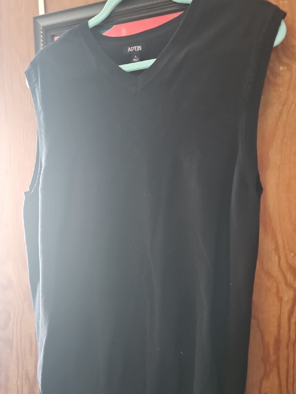 Apt. 9 Men’s Black V-Neck Sleeveless Tank